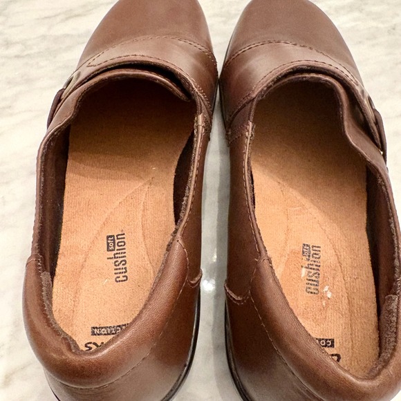 Clarks Women Brown Leather Slip On Loafer Shoes Comfort Cushion Size 11 - Picture 7 of 11